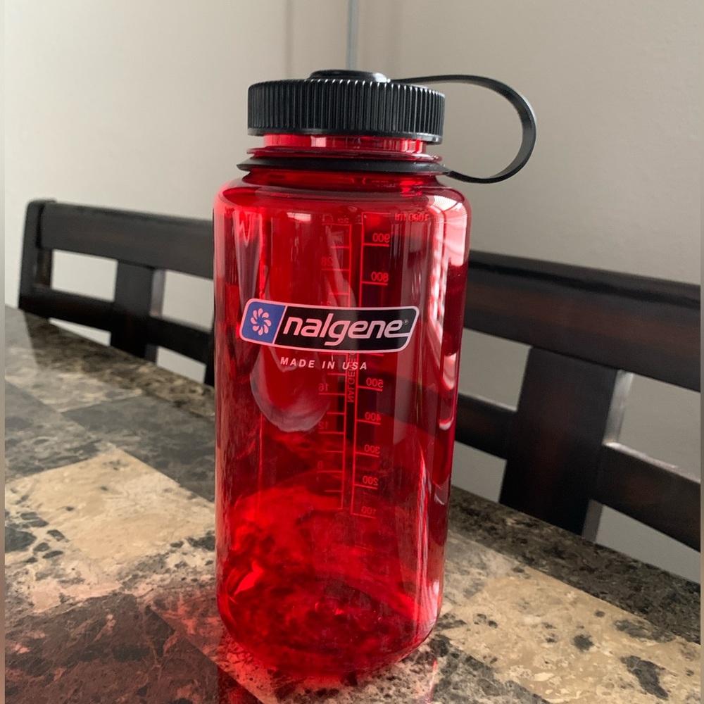 NWOT 32oz Nalgene Water Bottle